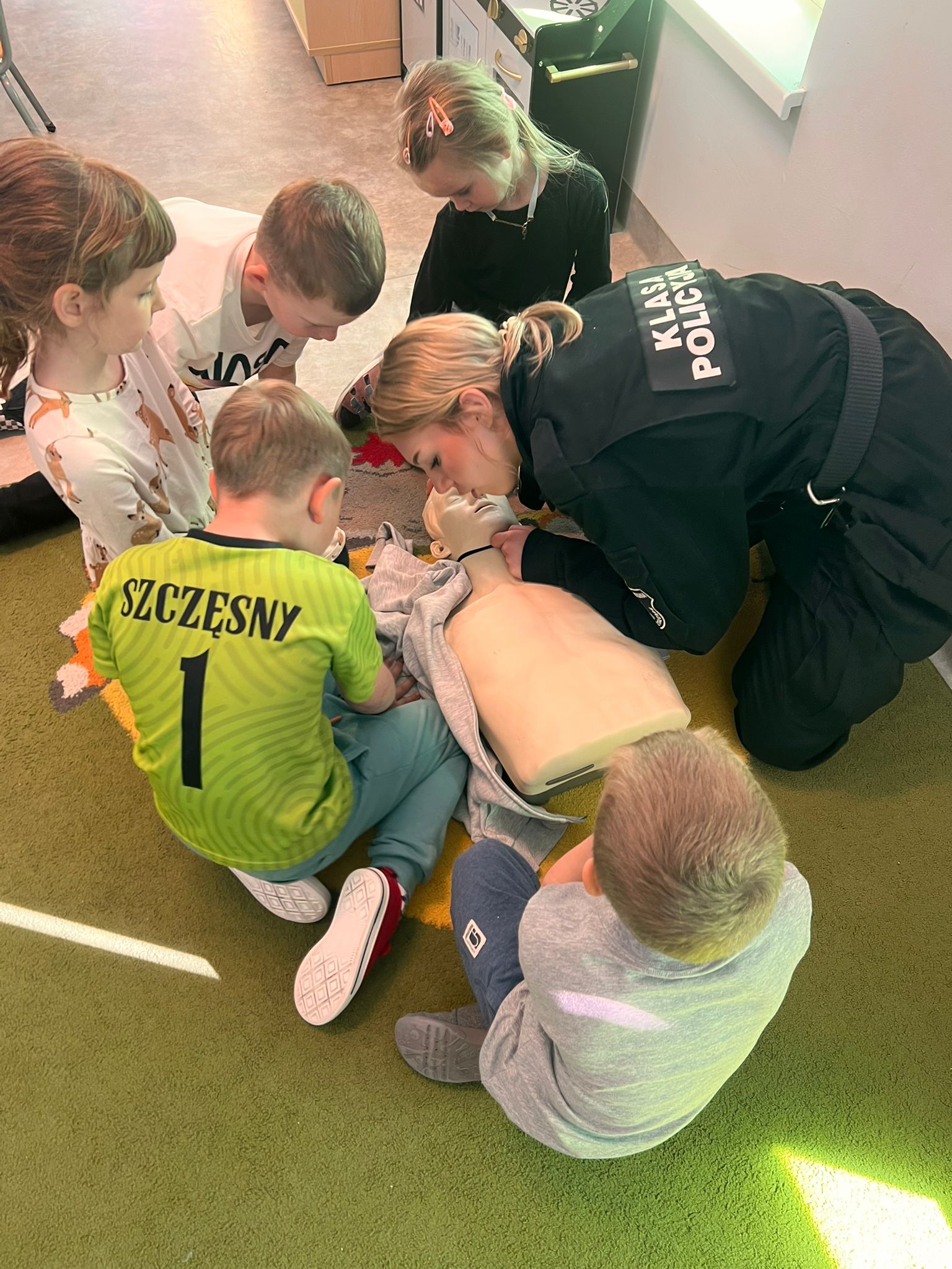 „Mały RATOWNIK. Wielka sprawa!” – przedszkolaki uczą się ratować życie.